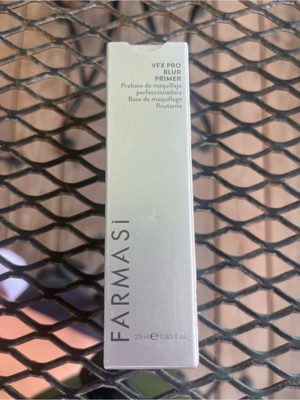 Farmasi Silver VFX Pro Blur Primer Box